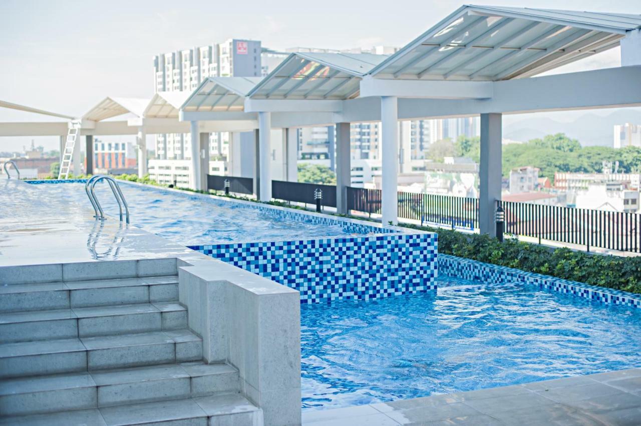 Octagon Premium Ipoh Town Center By Grab A Stay ภายนอก รูปภาพ